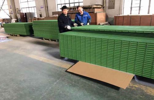 Phenolic Grating